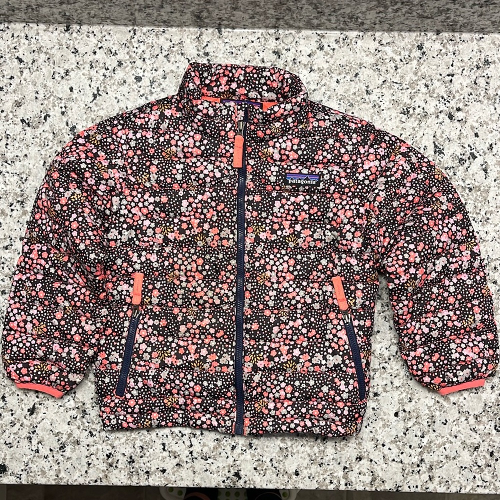 Patagonia puffer jacket 4T